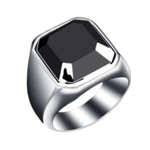 HANDSOME MANS BLACK STONE AND STERLING SILVER RING SIZE 9